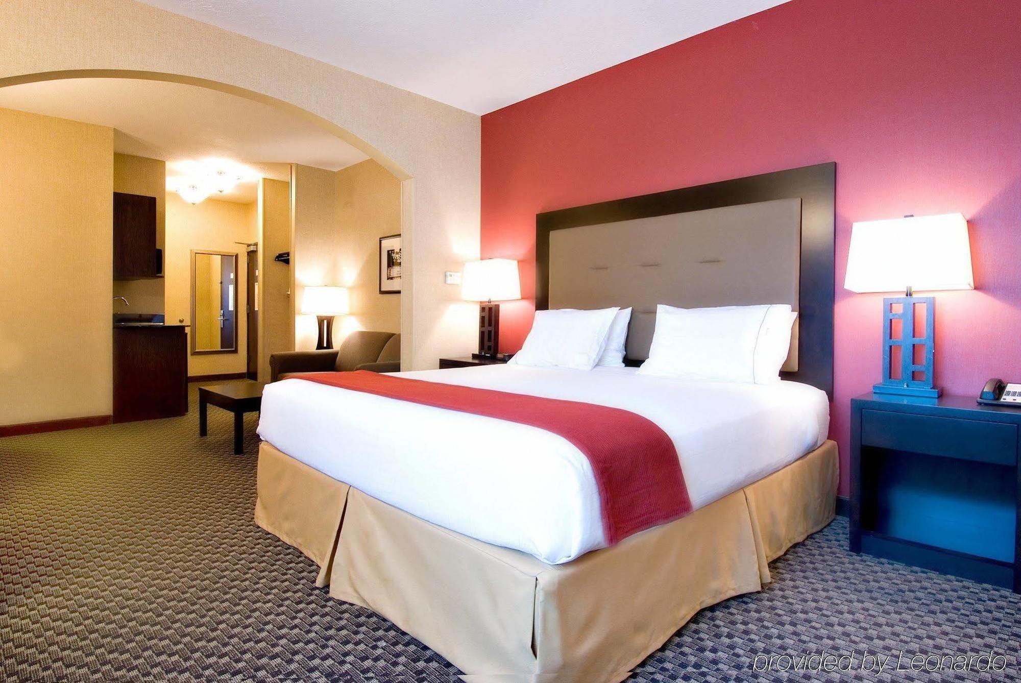 Holiday Inn Express Hotel & Suites Eugene Downtown - University By Ihg חדר תמונה